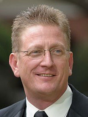 Tom Jarzynka Headshot